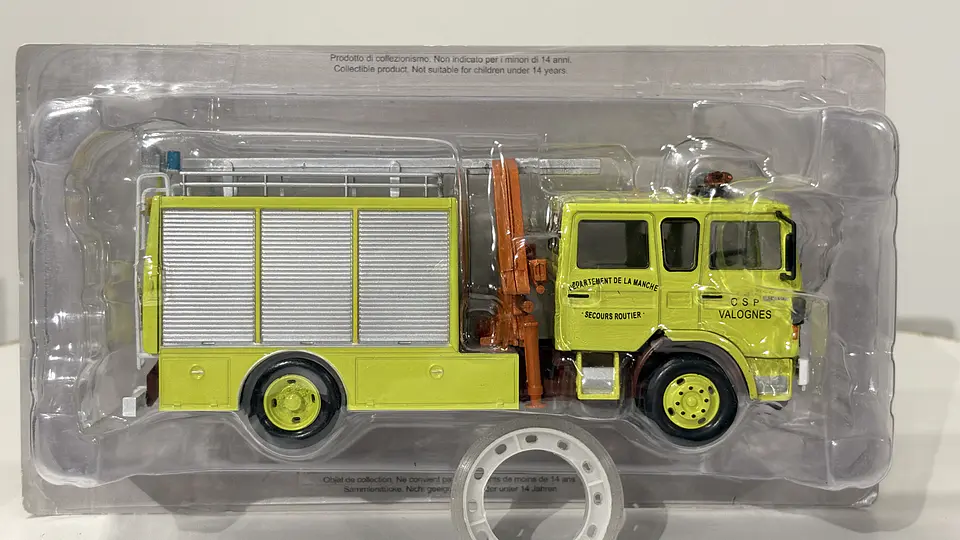 Camión de Bomberos Renault JP13 - Francia  1989 | Edicola Magazine 1/43  10