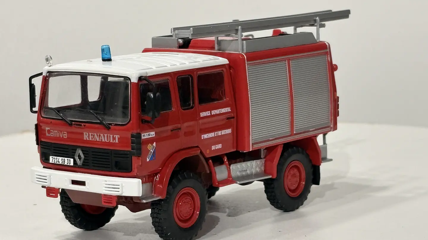 Camión de Bomberos Forestal Renault 95.130 4x4 FPT - Francia 1992 | Edicola Magazine 1:43 1
