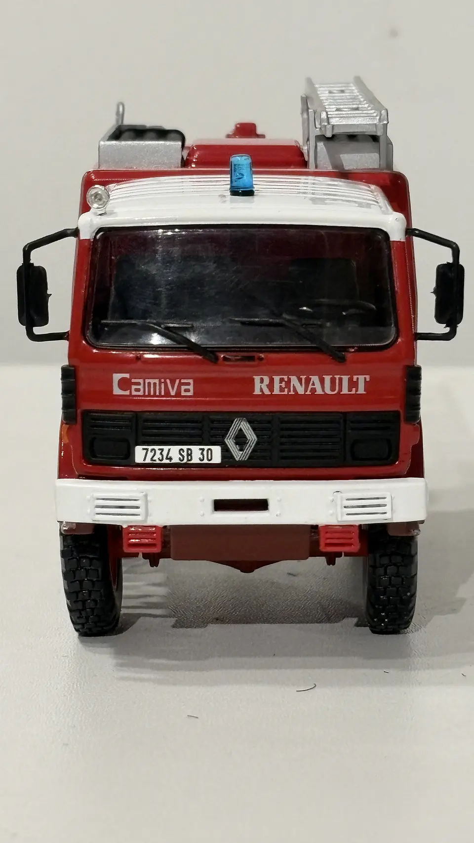 Camión de Bomberos Forestal Renault 95.130 4x4 FPT - Francia 1992 | Edicola Magazine 1:43 2
