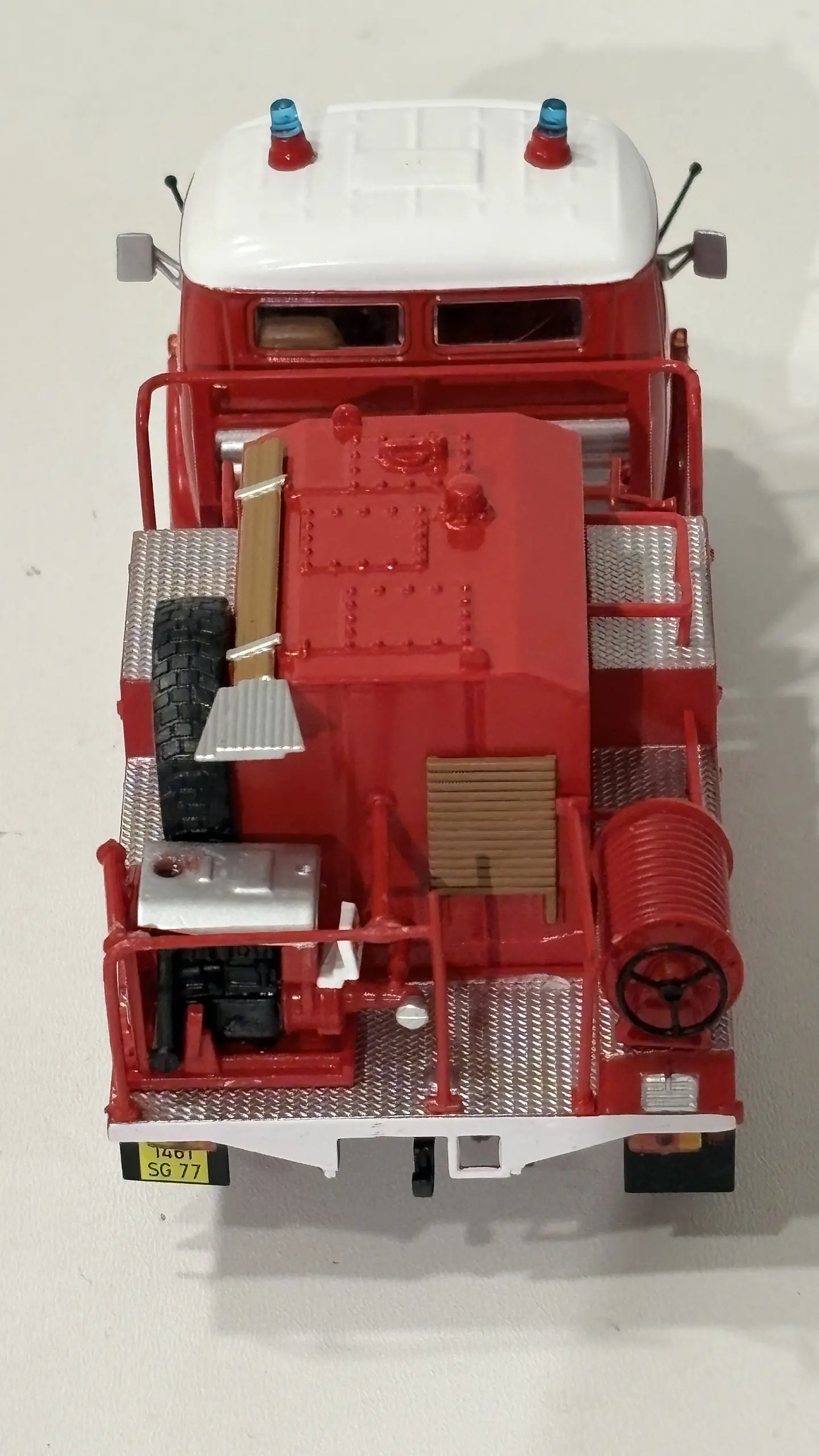 Camión de Bomberos Mercedes-Benz LAF 911 (1973) Edicola 1:43 6