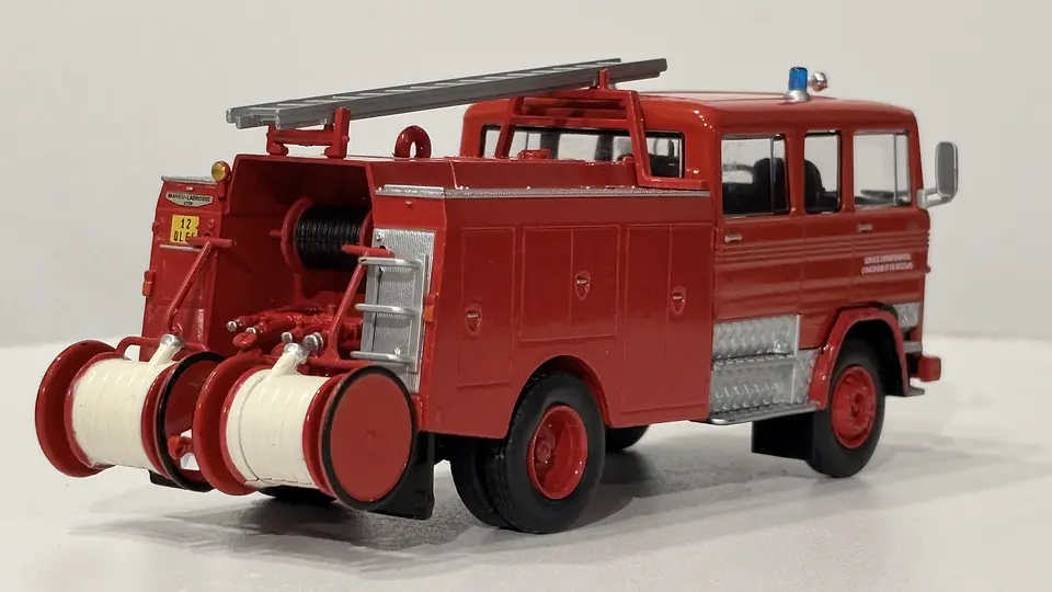 Camión de Bomberos Mercedes LP 1113 (1975) Edicola 1:43 5