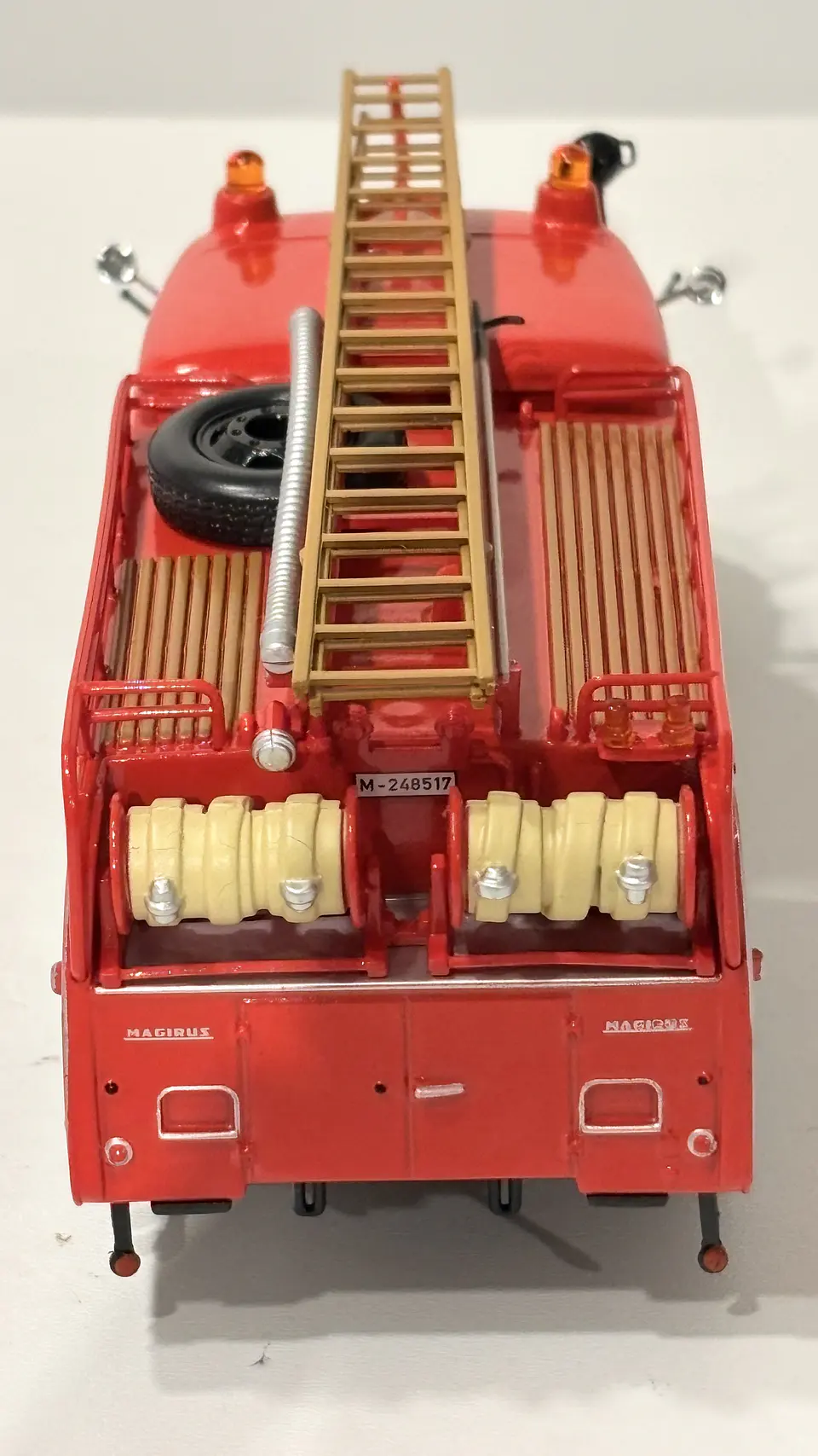 Camión de Bomberos Magirus-Deutz (1961) | Edicola 1:43 6
