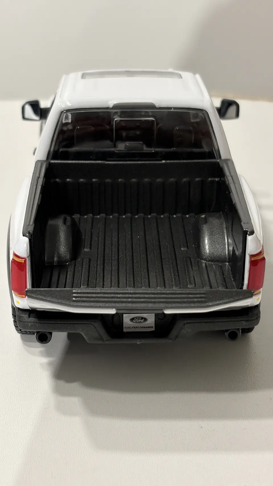 Camioneta Ford F-150 Raptor 2017 | Maisto 1:24  8