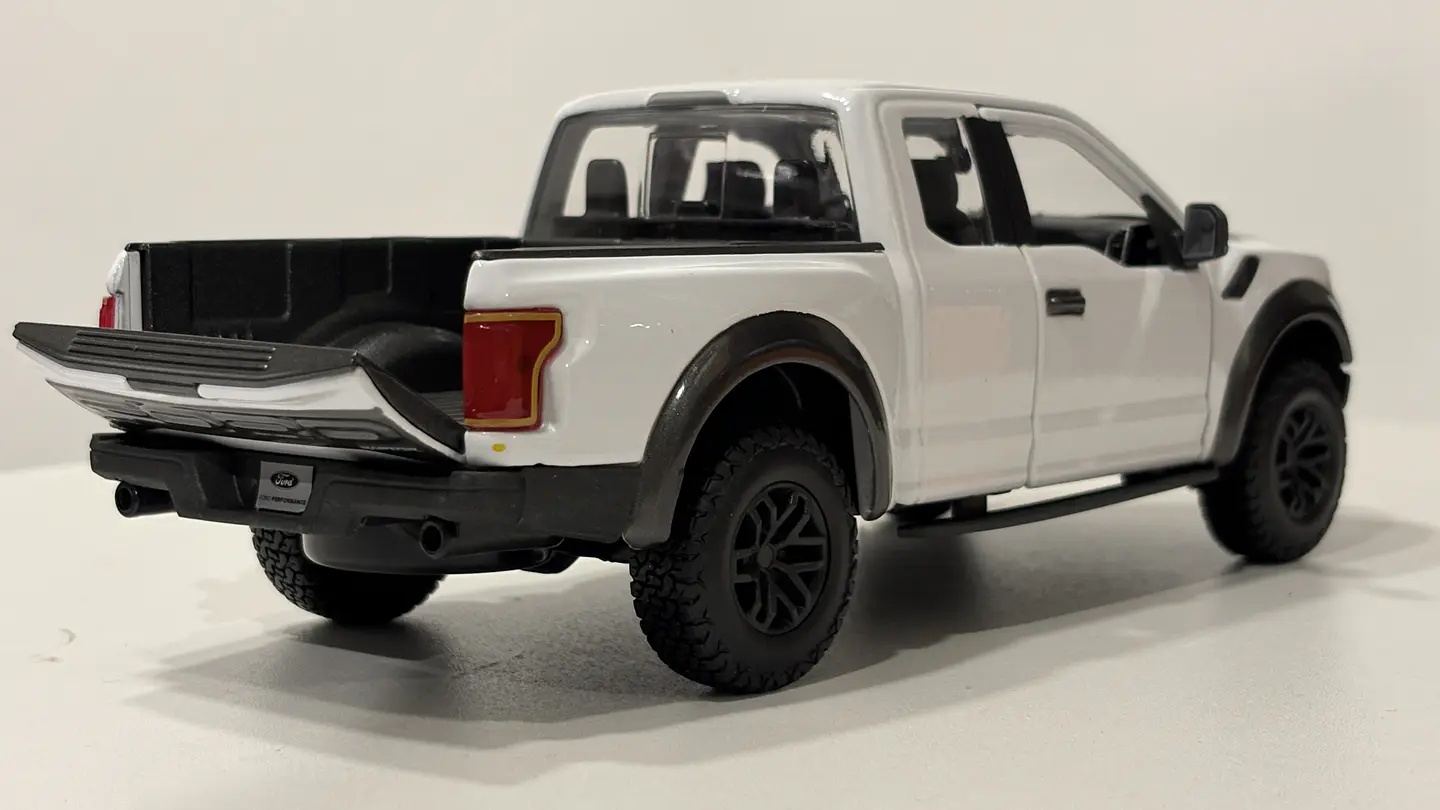 Camioneta Ford F-150 Raptor 2017 | Maisto 1:24  7