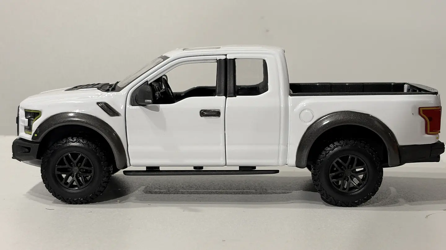 Camioneta Ford F-150 Raptor 2017 | Maisto 1:24  10