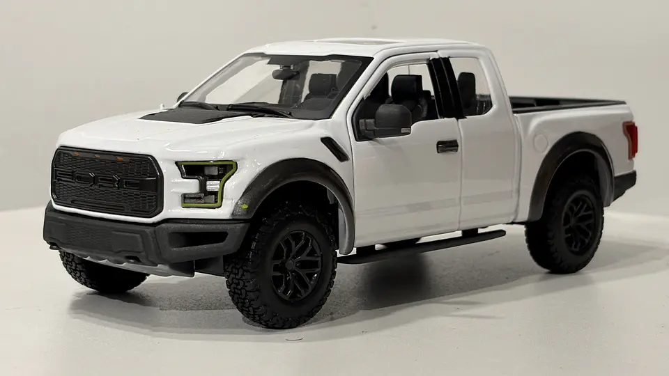 Camioneta Ford F-150 Raptor 2017 | Maisto 1:24  1