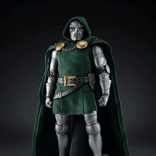 (Pre-Venta) Doctor Doom Mezco Toyz - Marvel Comics