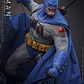 (Pre-Venta) Batman (Battle Damaged Ver.) Hot Toys - Batman The Dark Knight Returns - Miniatura 12