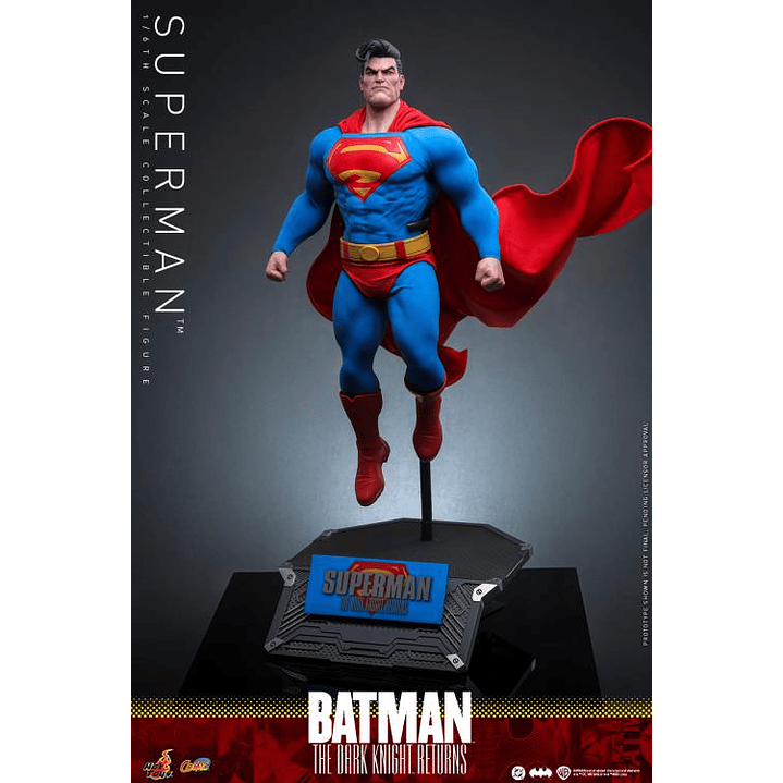 (Pre-Venta) Superman Hot Toys - Batman The Dark Knight Returns 9