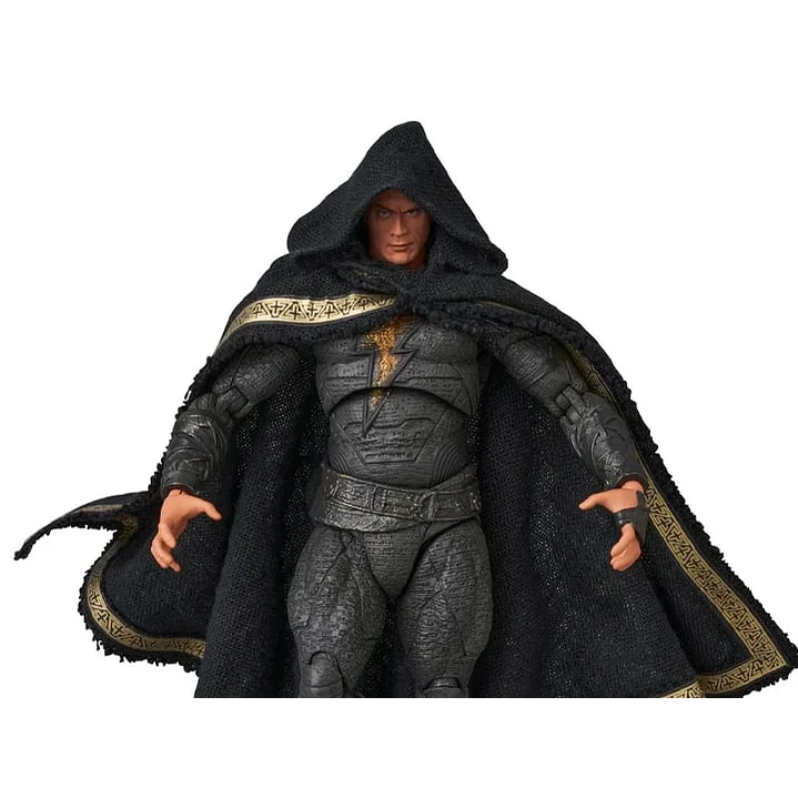 (Stock) Black Adam Mafex - Black Adam 1