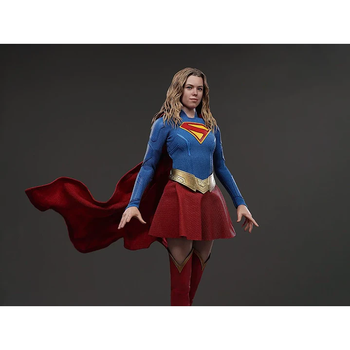 (Pre-Venta) Supergirl & Krypto Hot Toys - Supergirl 1