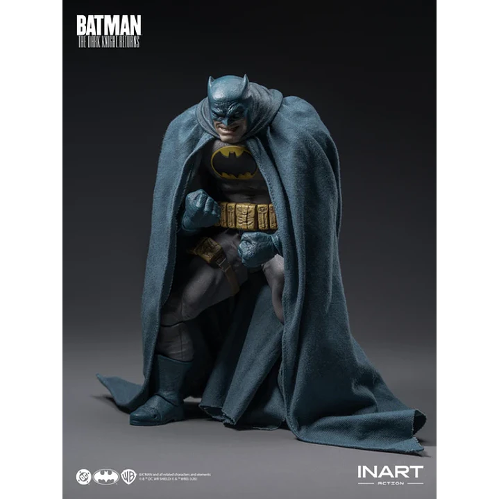 (Pre-Venta) Batman Blue Suit Inart - Batman The Dark Knight returns  7