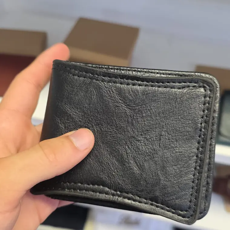Billetera Cuero Noir Clásica 1