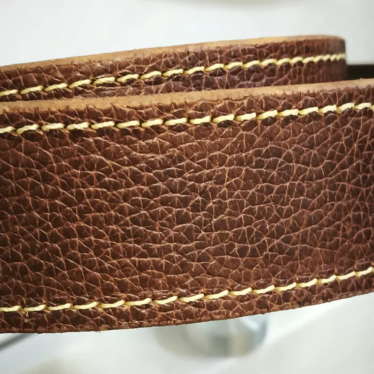 Cinturón Cuero Tabaco Texturizado 3