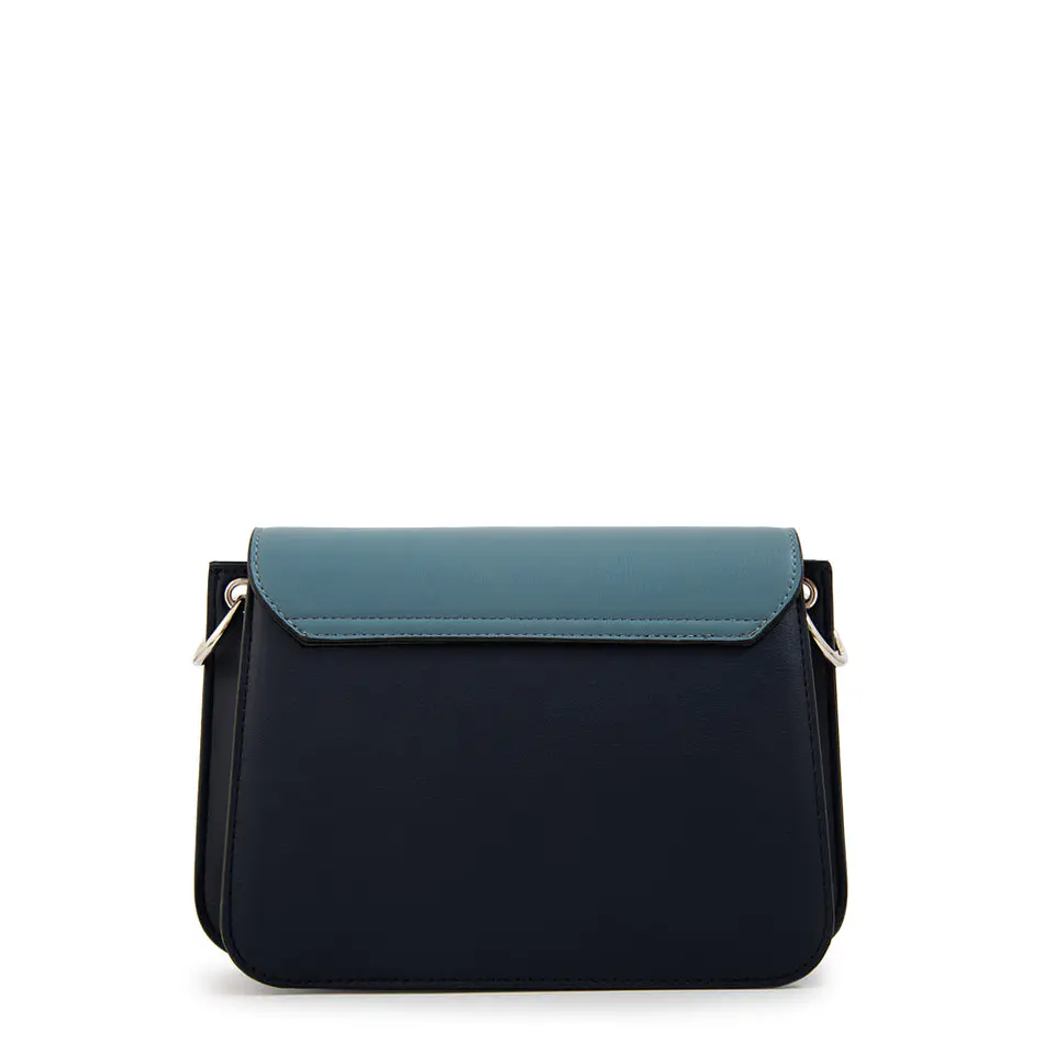 Cartera bandolera con tapa karina mediana azul oscuro 2