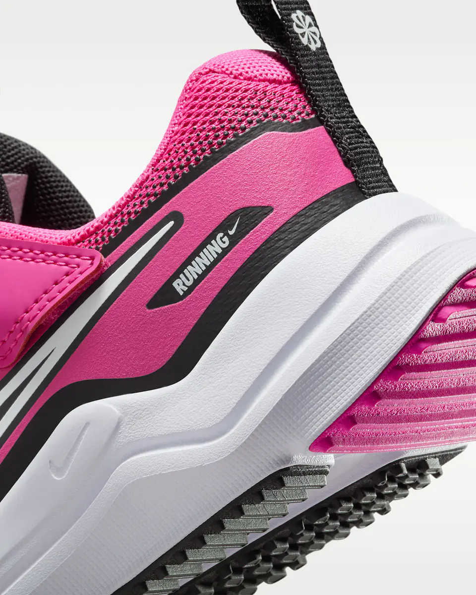 Nike Cosmic Runner 7