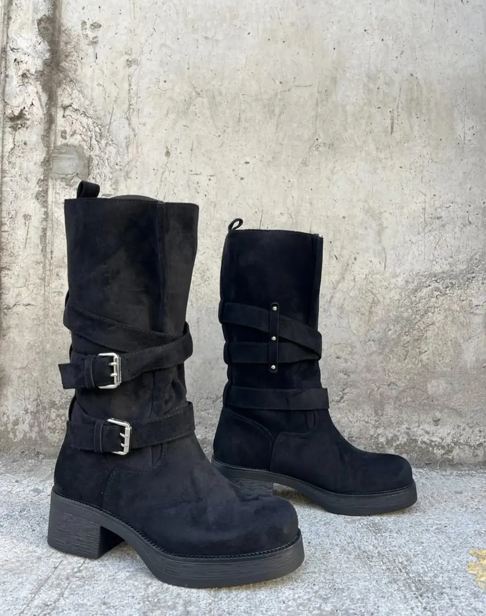 Proveedor de zapatillas originales y alternativas, ropa, accesorios y bolsos  14