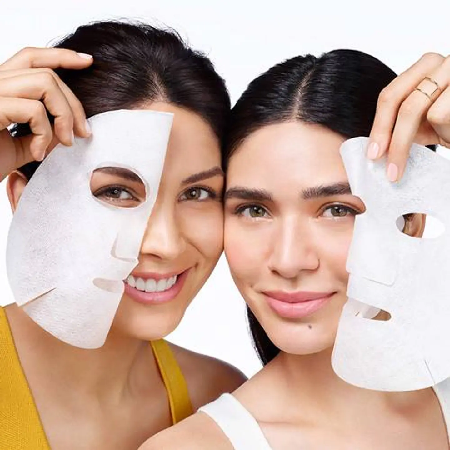 Mascarilla facial en tela Tono Uniforme Express Aclara GARNIER Skin Active 3