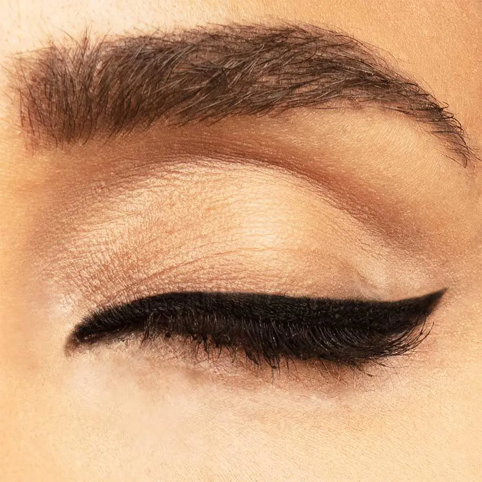 Lapiz Delineador de Ojos en Gel Hasta 24 hora VOGUE Resist 1.2g 4