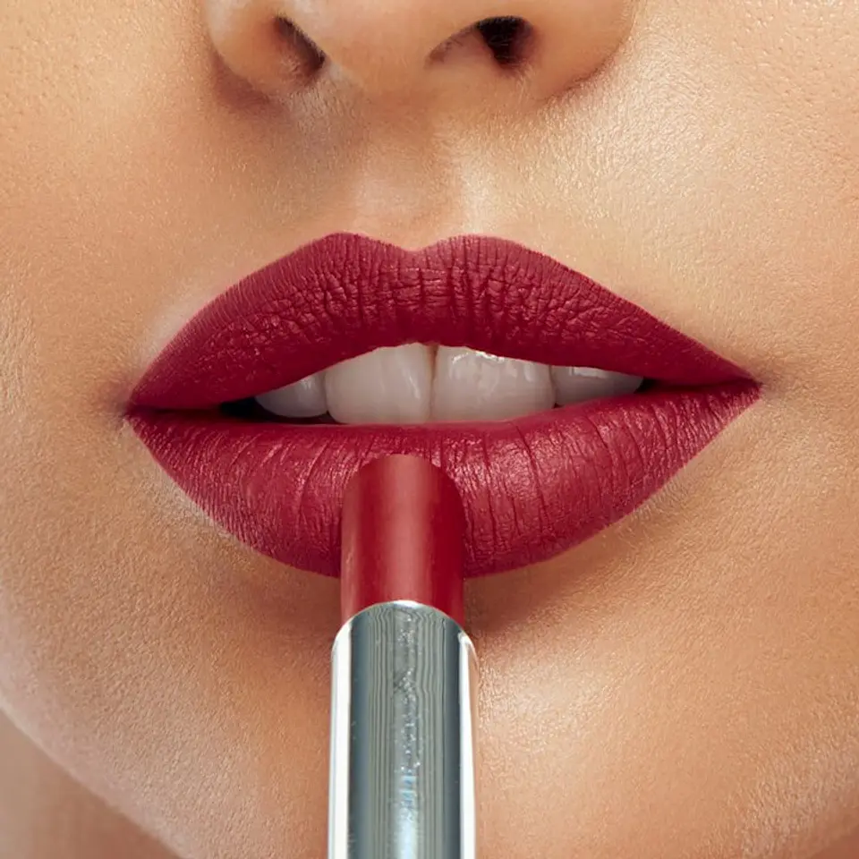 Labial Barra Larga Duración 8 horas VOGUE Coloríssimo 2g 5