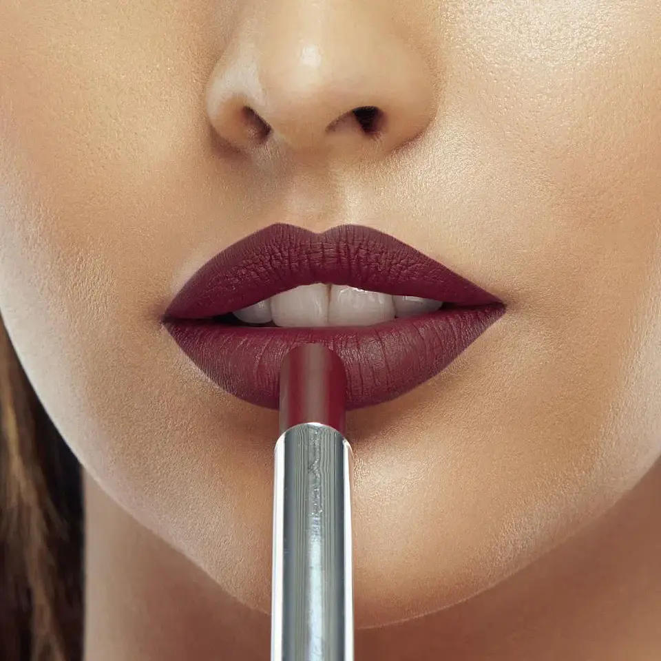 Labial Barra Larga Duración 8 horas VOGUE Coloríssimo 2g 9