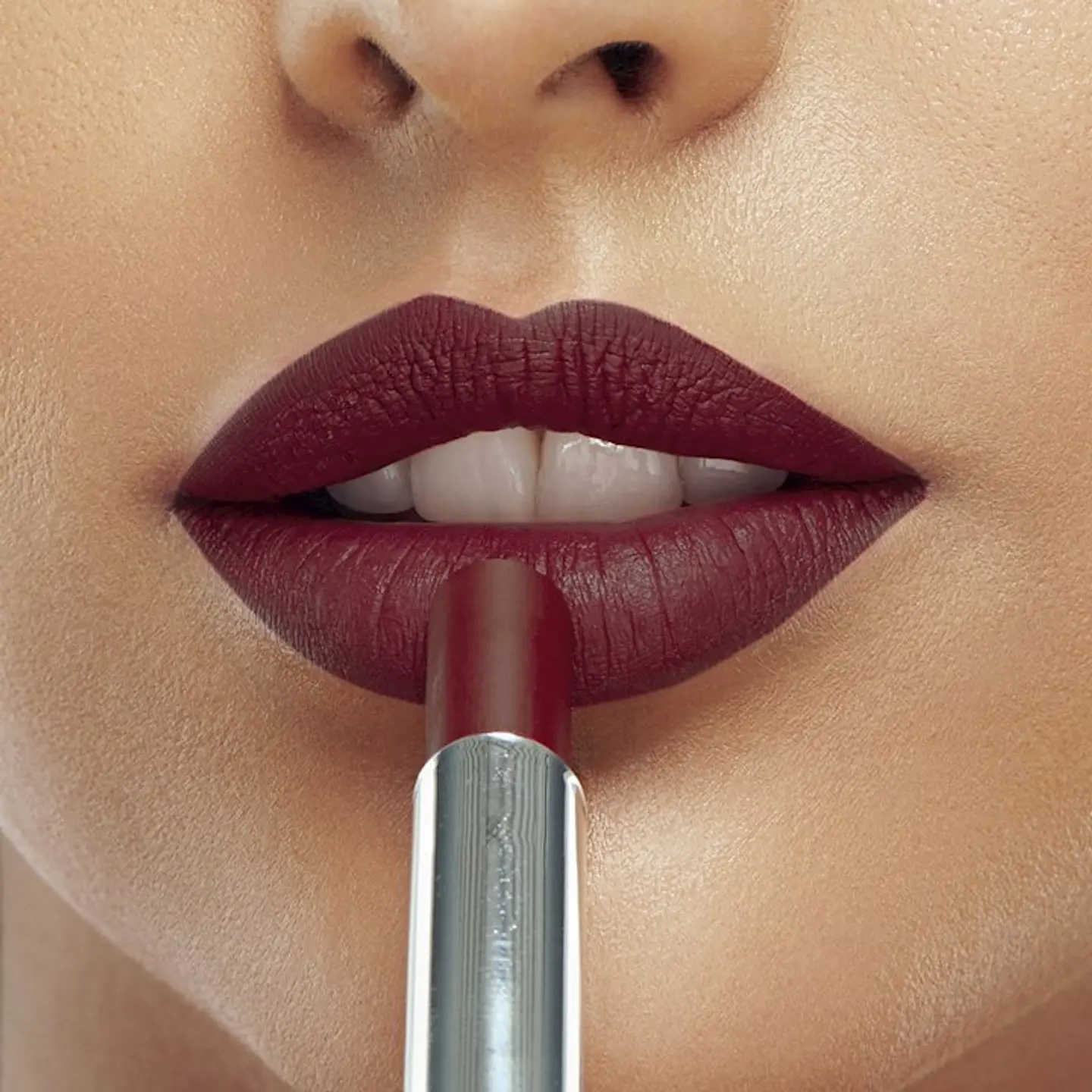 Labial Barra Larga Duración 8 horas VOGUE Coloríssimo 2g 12