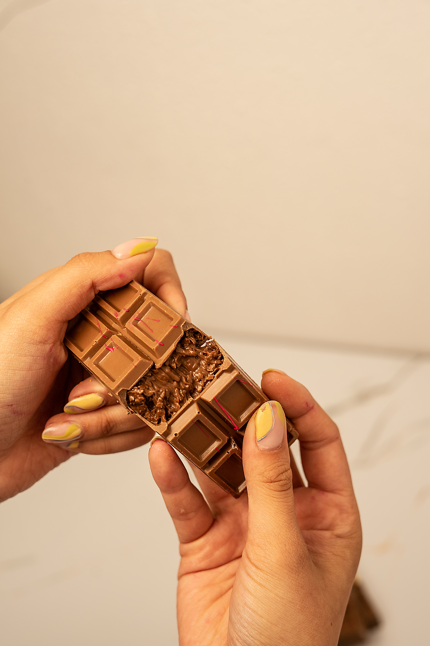 CHOCOLATE ESTILO DUBAI NUTELLA 80G 1