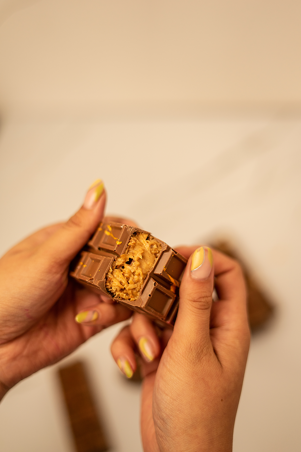 CHOCOLATE ESTILO DUBAI MANI 80G 1