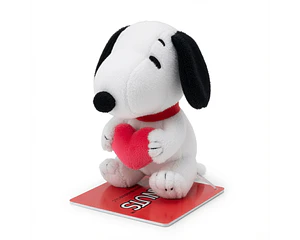 Peluche Snoopy con Corazón Rojo – Peanuts (2026)