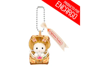 Sylvanian Families – Llavero Bebé Conejo Blanco “Cofre del Tesoro”