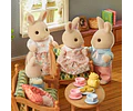 Sylvanian Families – Familia Conejo Leche