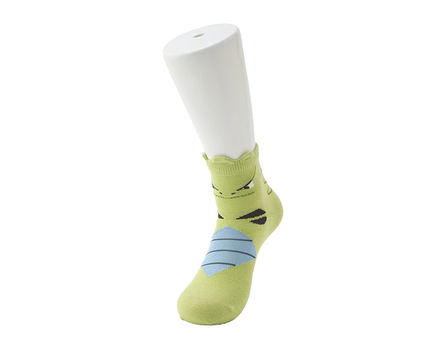 Calcetines con orejas – Tyranitar (19–21 cm)