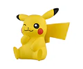 Figura Pokémon Moncolle Pikachu Comiendo (30 aniversario)