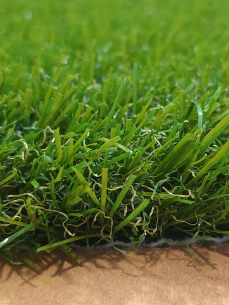 Relva artificial de Luxo Veneza 38 (100% Reciclável) - Rolos  1,95x10m (19,5 m2) 5