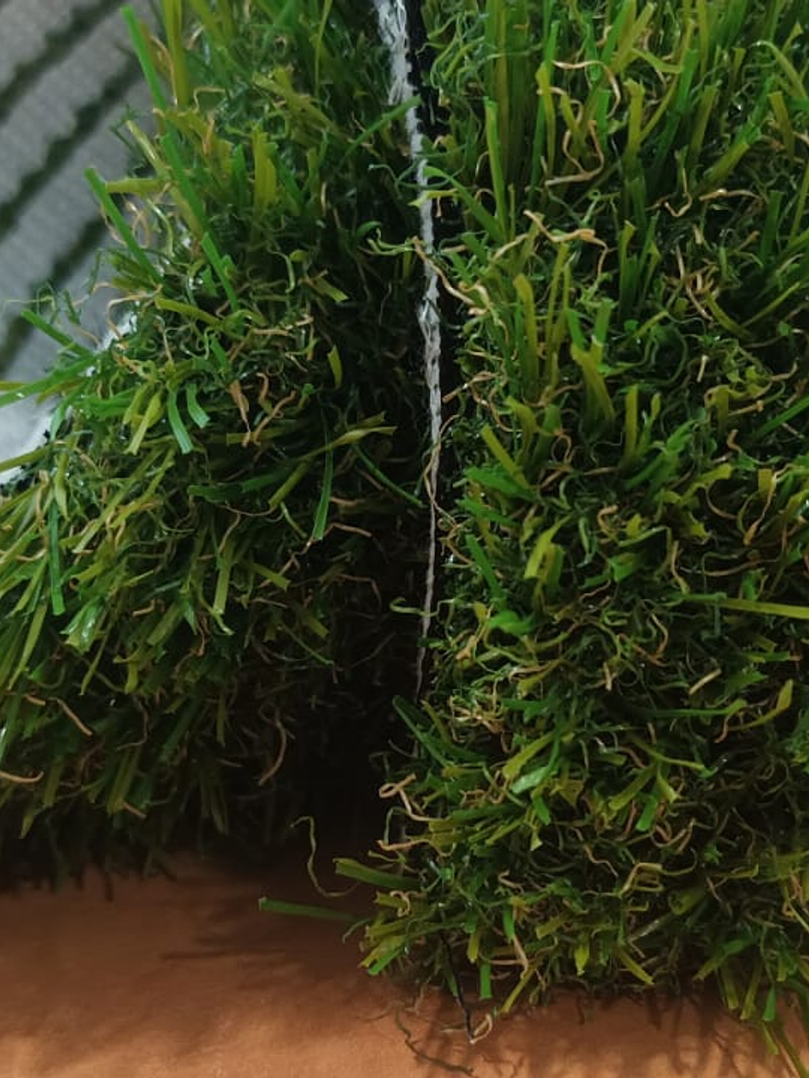 Relva artificial de Luxo Veneza 38 (100% Reciclável) - Rolos  1,95x10m (19,5 m2) 6