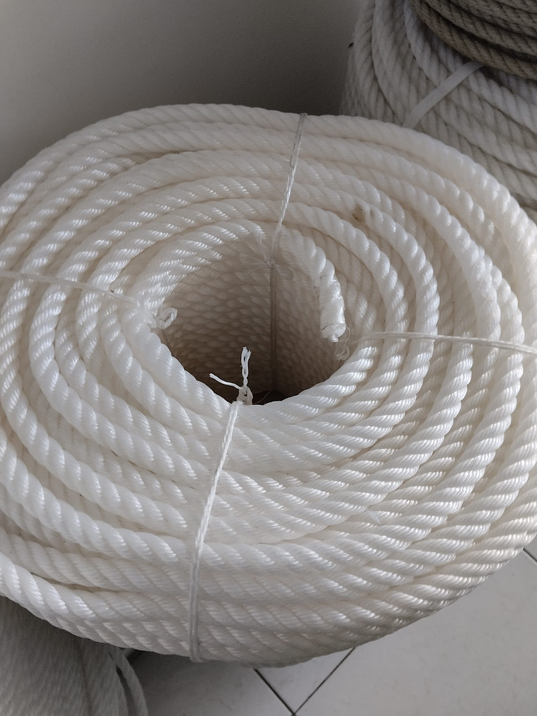 White polyethylene rope - in a full roll 1