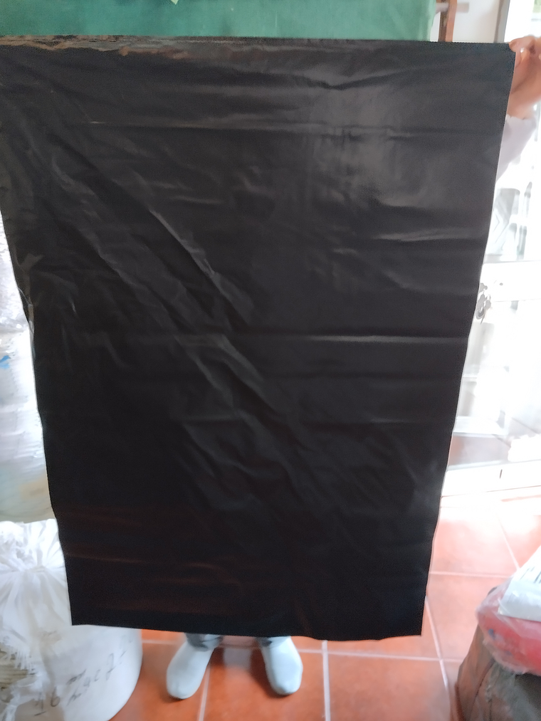 Sacos plástico pretos vários tamanhos em lote de 50 un. 1