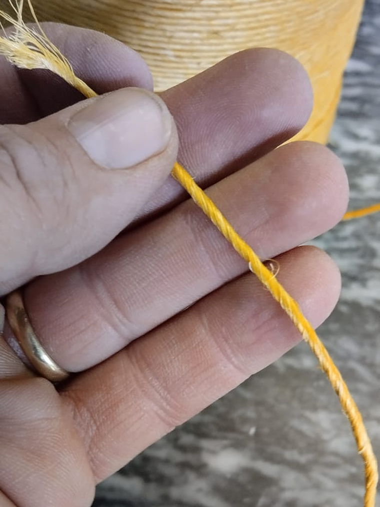 Fio de Sisal Tingido a amarelo-Bobine 2
