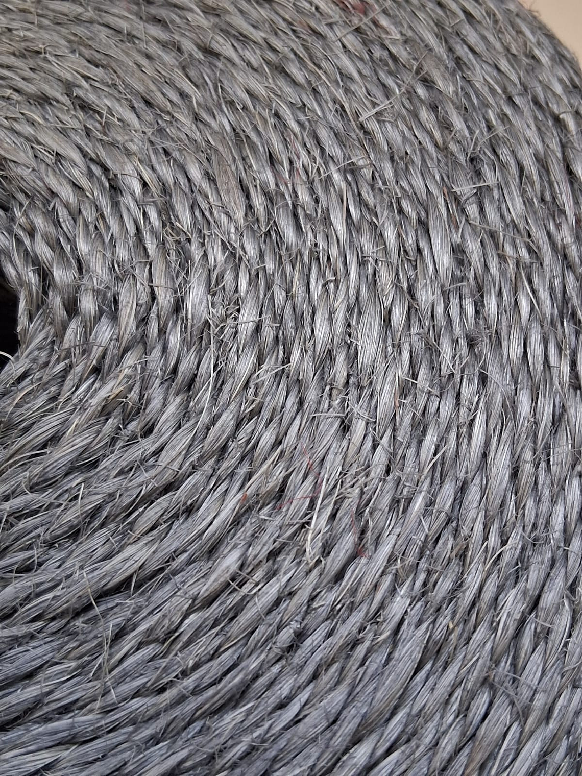 Fio Sisal Tingido a Cinzento-Bobine 2