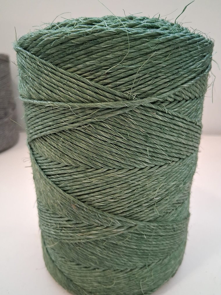 Sisal yarn dyed green-coil 1