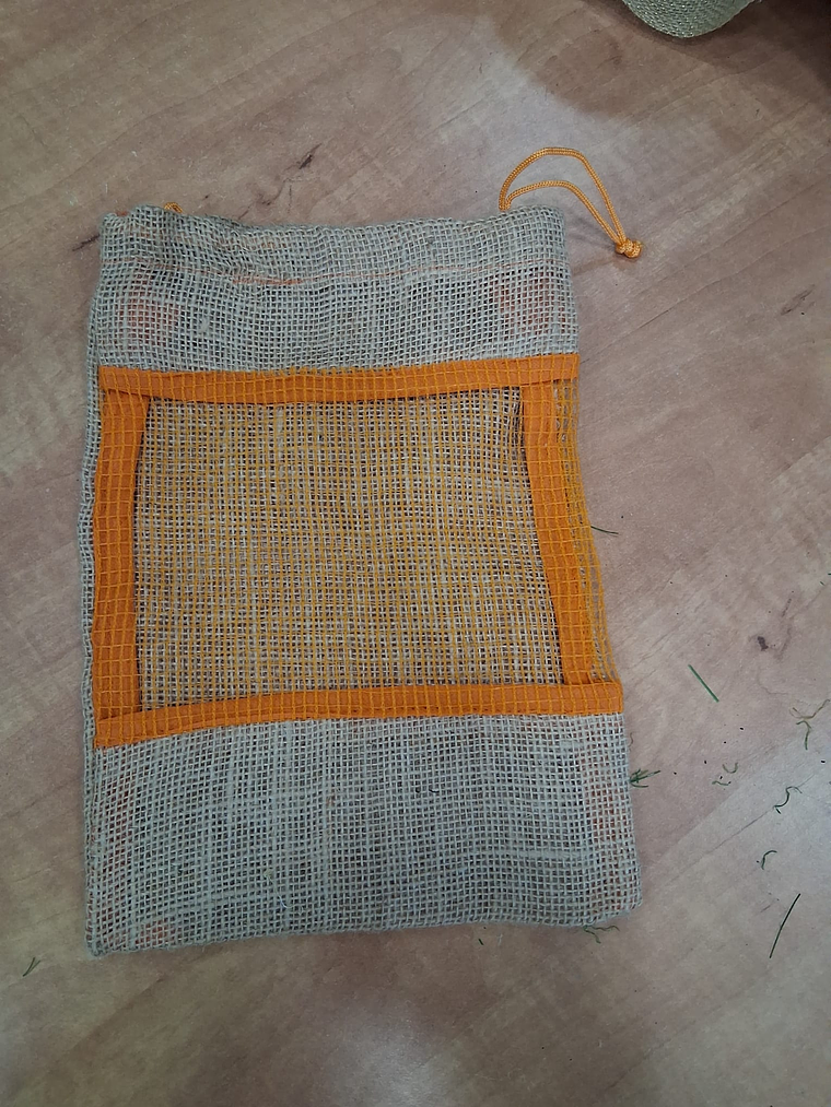 Saco de Serapilheira com janela em rede laranja 22x30cm  1
