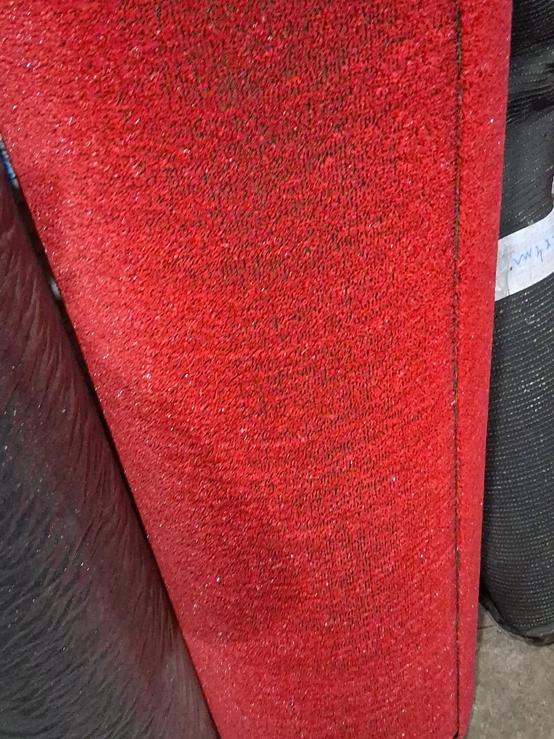 Relva artificial vermelha-6mm 1