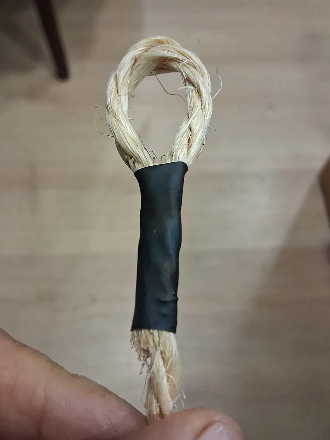 Terminação retrátil para pontas de cordas 2