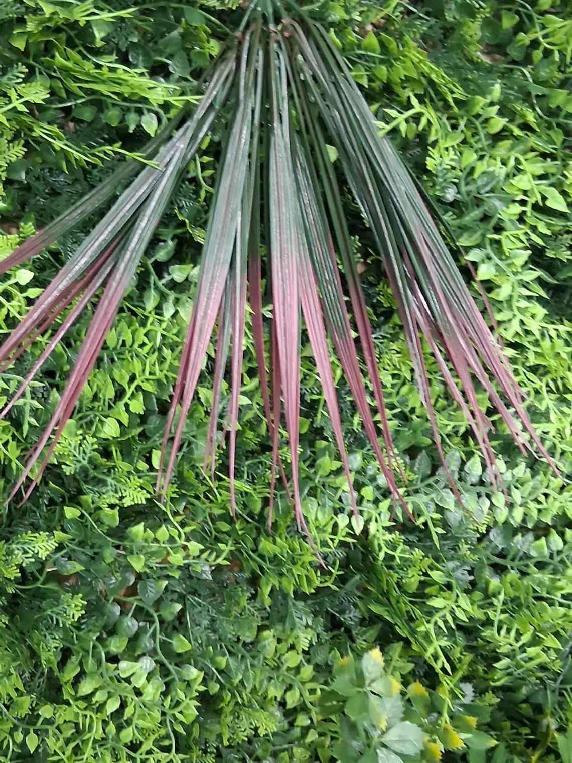 Planta Artificial para Jardim Vertical-Broto de Pinheiro 2