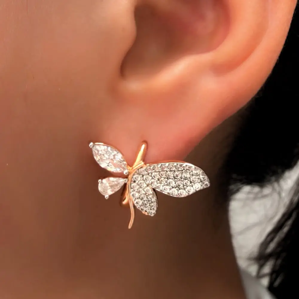 CANDONGA MARIPOSA EN ENGASTE PAVÈ Y CRISTALES