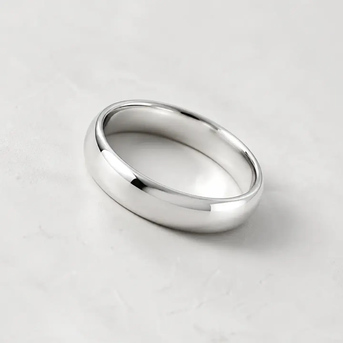 Aliança Essencial em Ouro Branco 18k 1