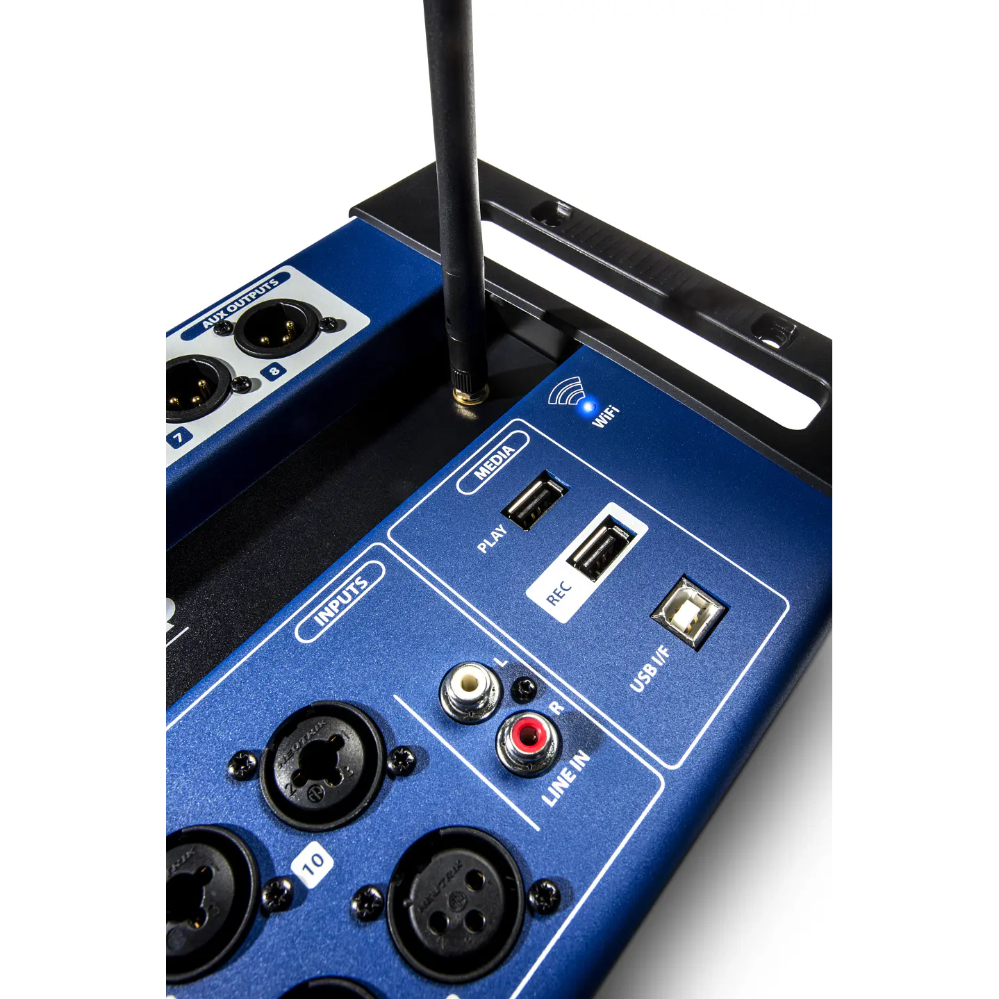 Consola Digital Soundcraft Ui24R de 24 Canales 6