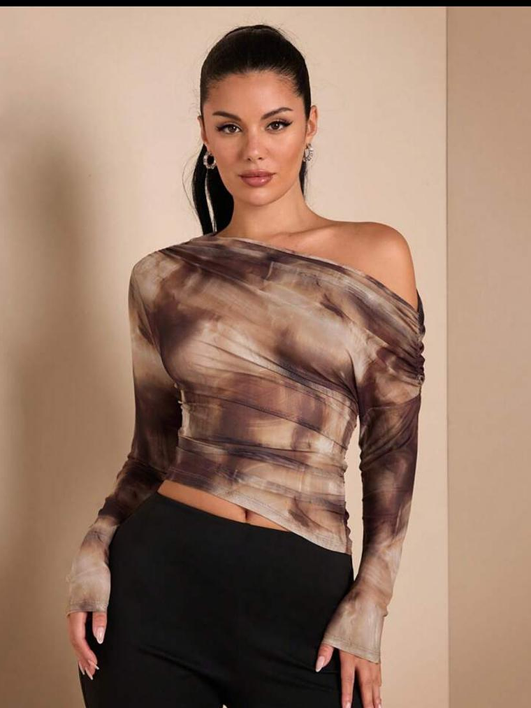 BLUSA DE MALLA CON HOMRO CAIDO 2