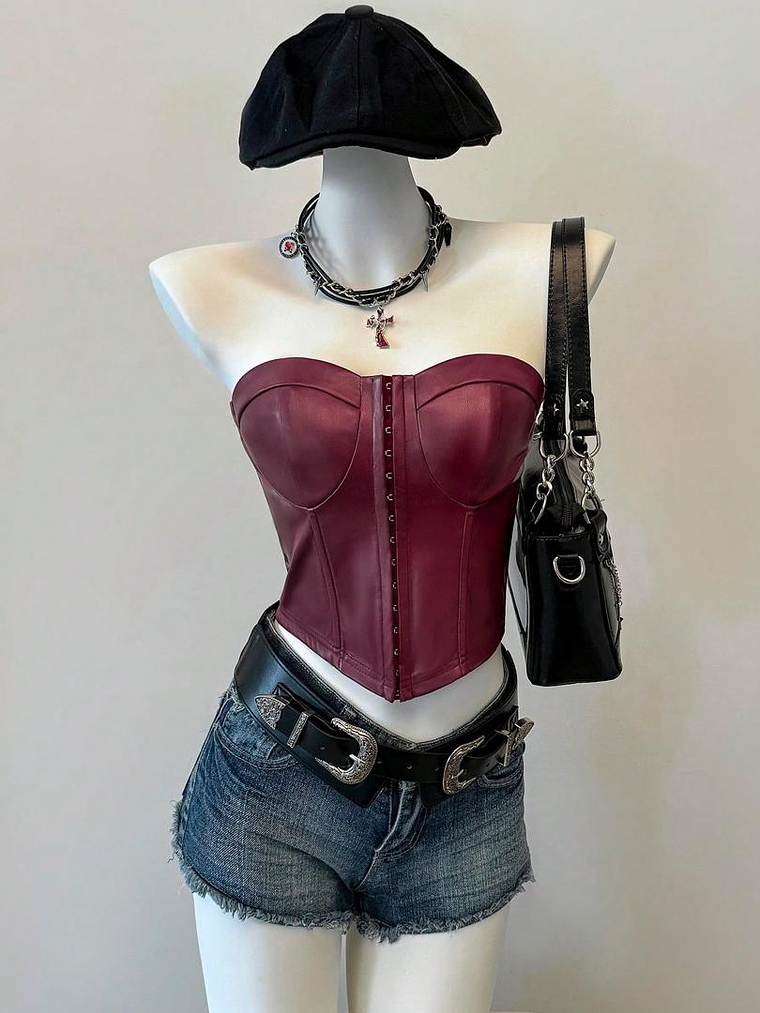 CORSET DE CUERINA CON ABERTURA EN EL PECHO 1