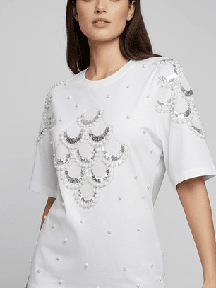 T-SHIRT CON ESTAMPADO DE LENTEJUELAS PLATEADAS